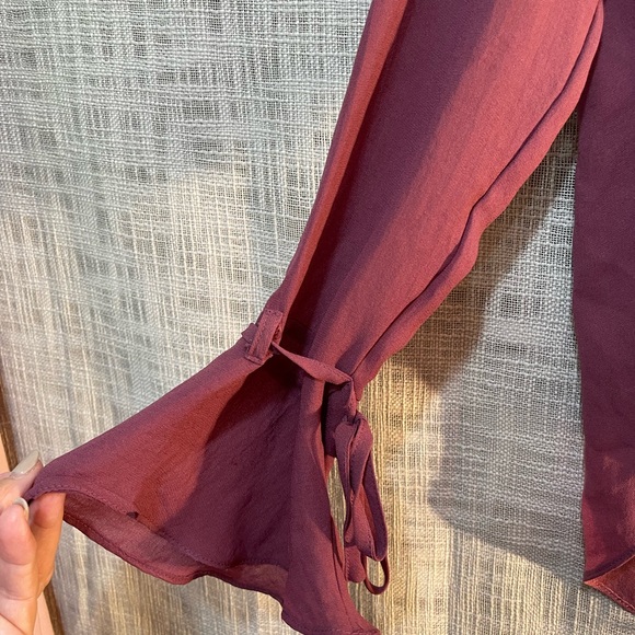 Wrap blouse, plum colored blouse - Picture 5 of 7